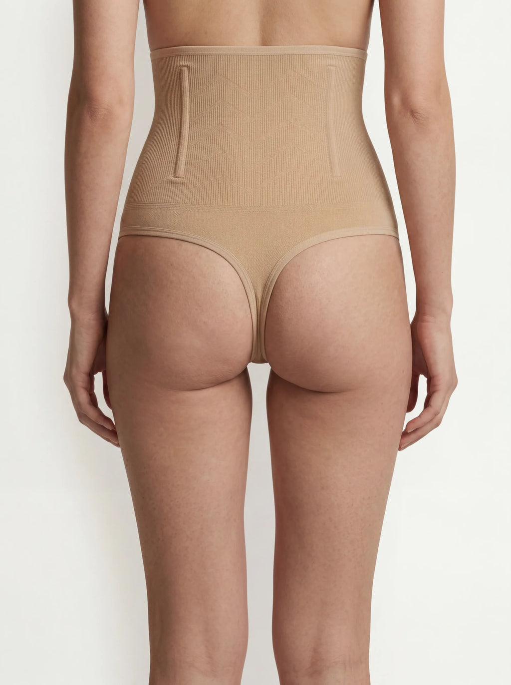 Everlooms Seamless CurveLift Shaping Panty