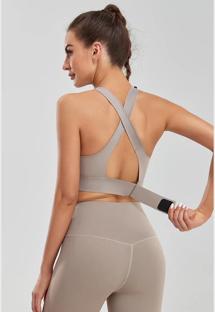 Everlooms PowerZip Lumber-Support Sports Bra