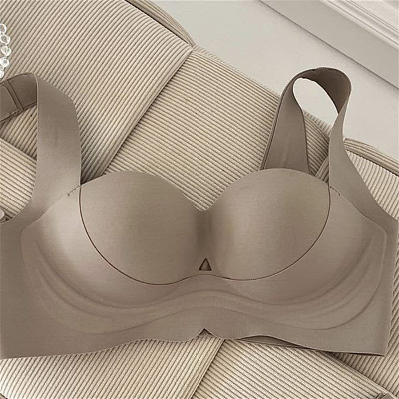 Everlooms SmoothHold Seamless Bra - Beige, 32