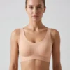Smart Photo Edit 01 Everlooms MoveEase Seamless Sports Bra